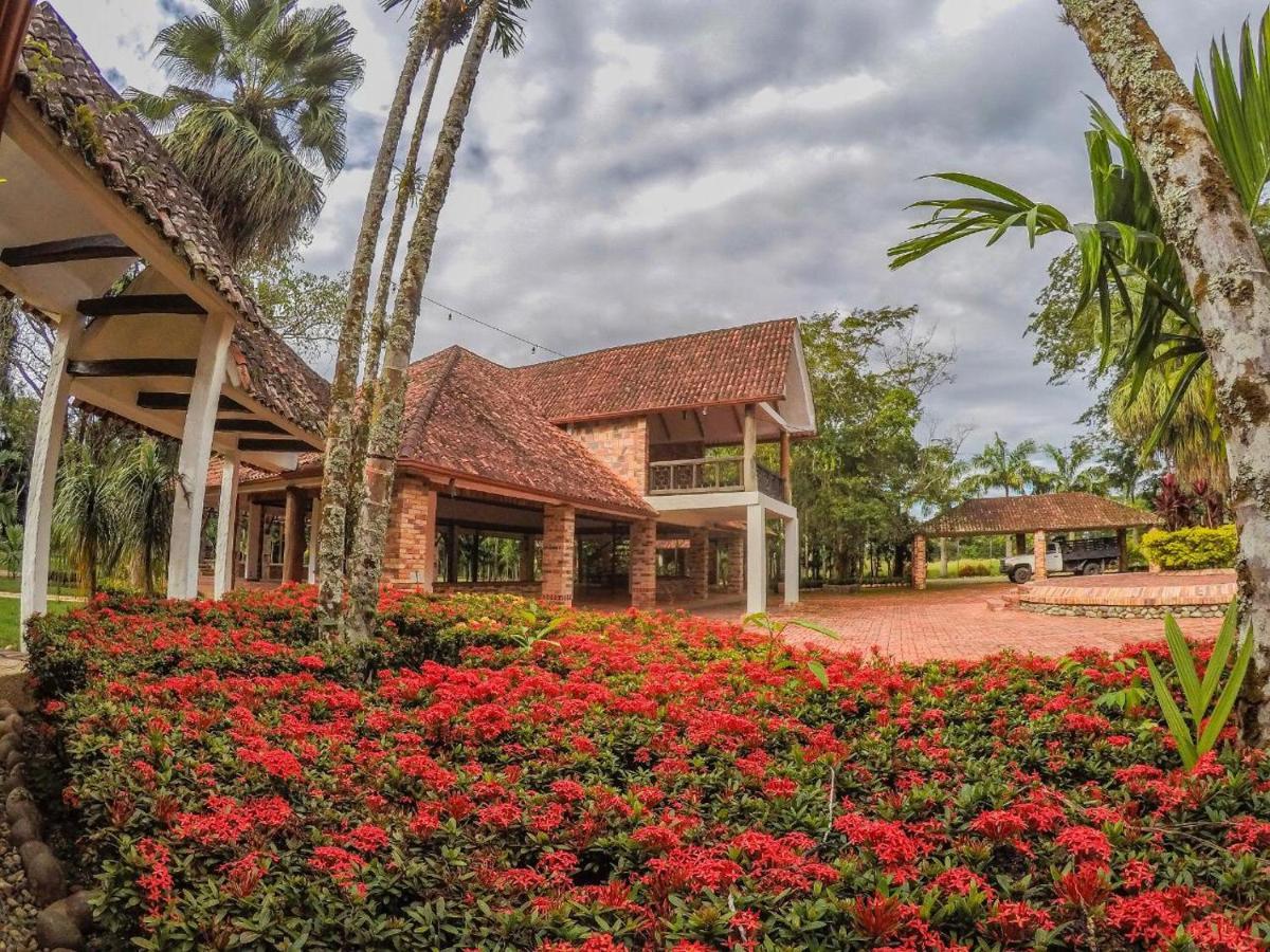 Hotel Hacienda Gualanday Apiay Екстериор снимка