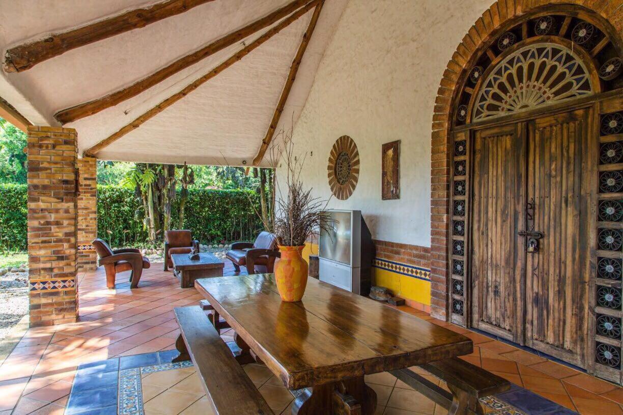 Hotel Hacienda Gualanday Apiay Екстериор снимка